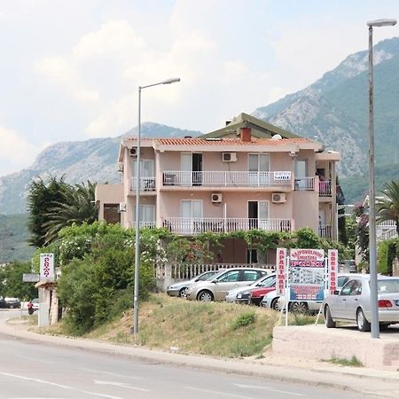 Apartments Petricevic Sutomore Buitenkant foto