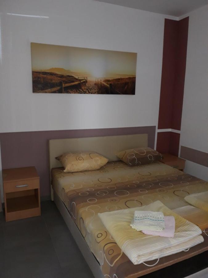 Apartments Petricevic Sutomore Buitenkant foto