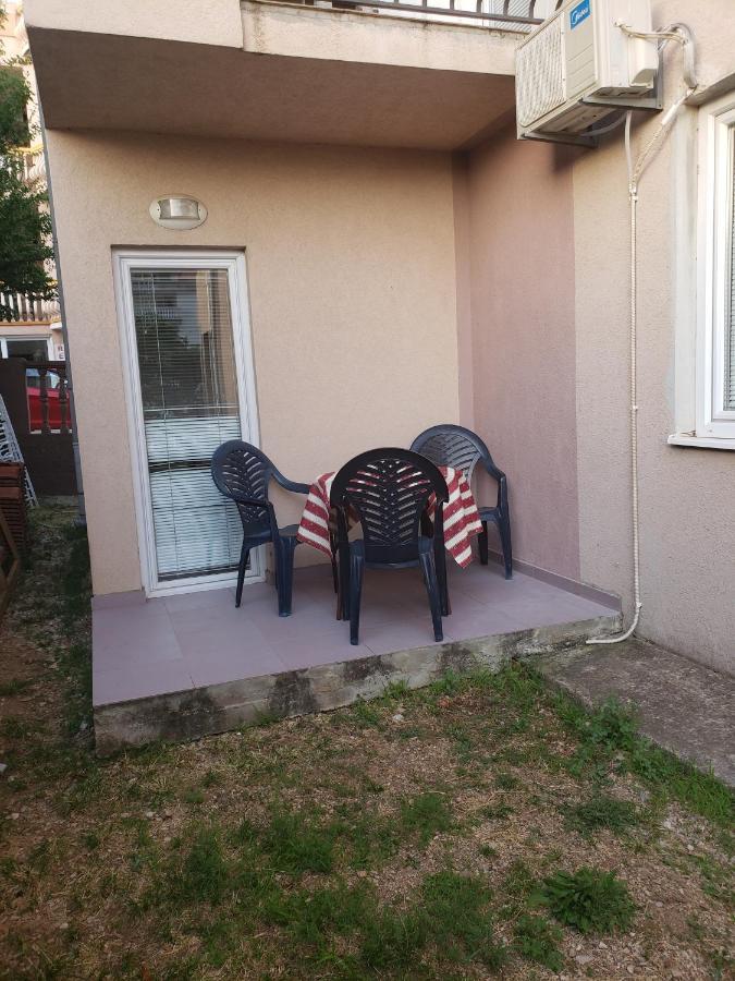 Apartments Petricevic Sutomore Buitenkant foto