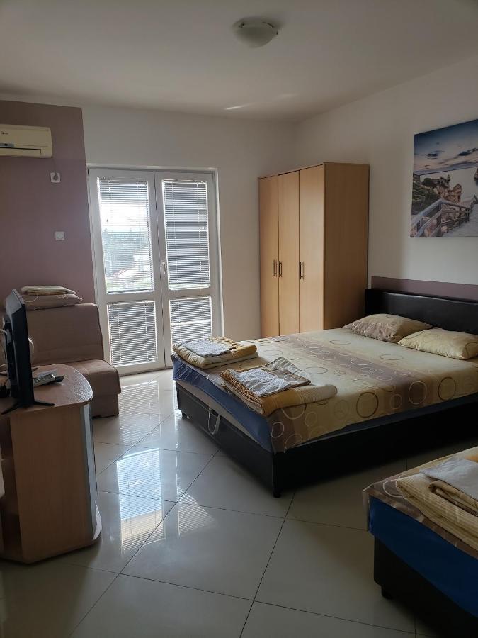 Apartments Petricevic Sutomore Buitenkant foto