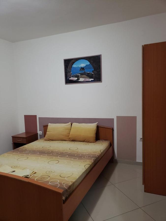 Apartments Petricevic Sutomore Buitenkant foto