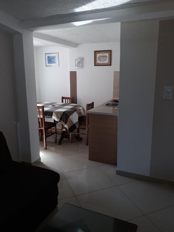 Apartments Petricevic Sutomore Buitenkant foto