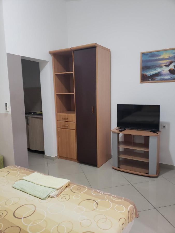 Apartments Petricevic Sutomore Buitenkant foto
